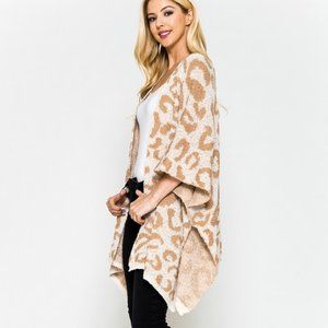 Soft Lux Kimono-Sweater with Leopard Pattern, Beige